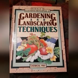 Rodale's Gardening Book